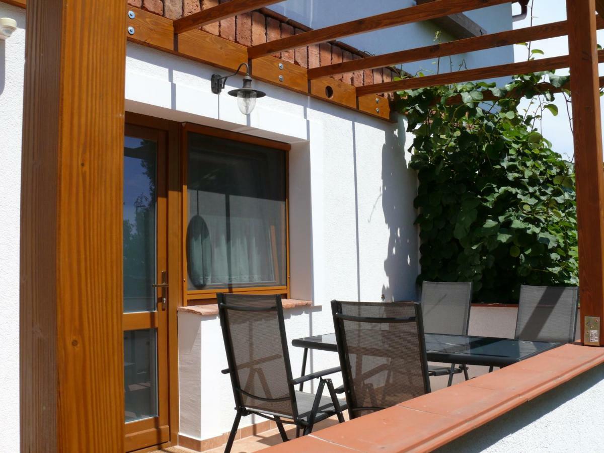 Sara Apartman Хевиз Экстерьер фото